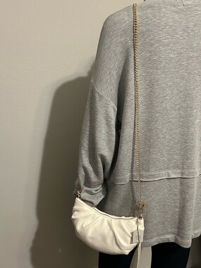 NWT a new day White Shoulder Crossbody Bag with Gold Chain Strap